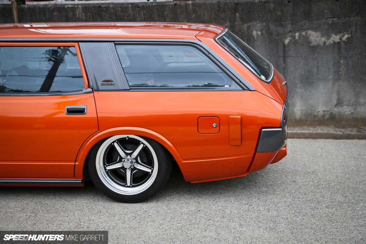 V8-Crown-Wagon-33 copy