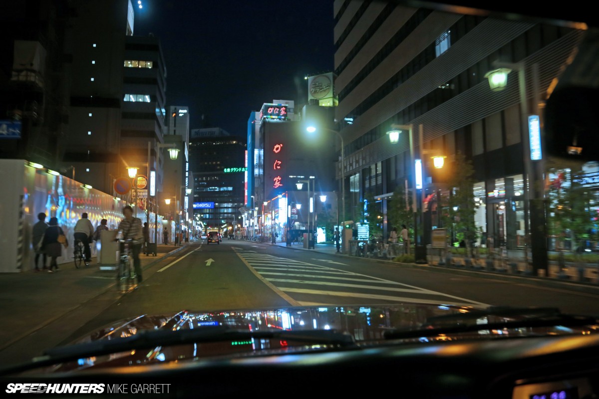 V8-Crown-Wagon-6-2 copy