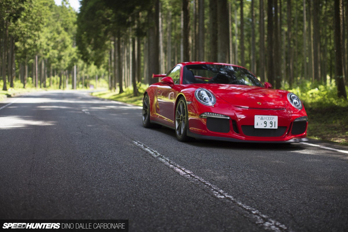 911-GT3-Drive-01