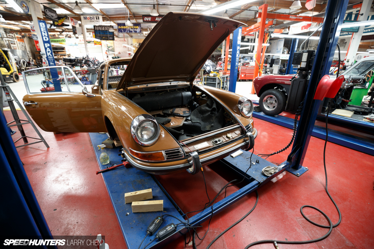 Larry_Chen_Speedhunters_2015_jay_lenos_garage_26