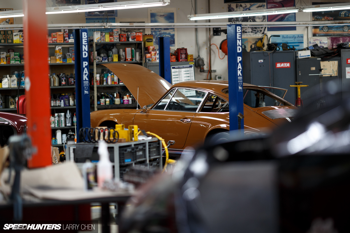 Larry_Chen_Speedhunters_2015_jay_lenos_garage_27