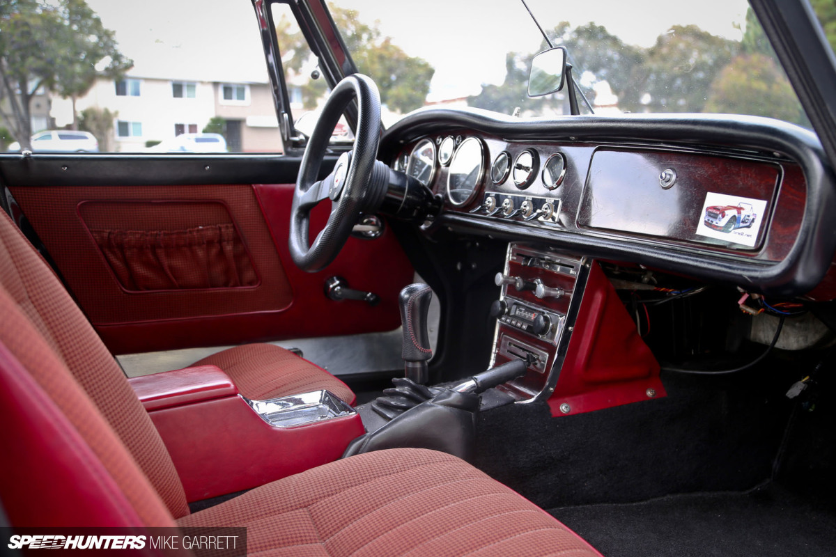 Z-Car-Garage-82 copy