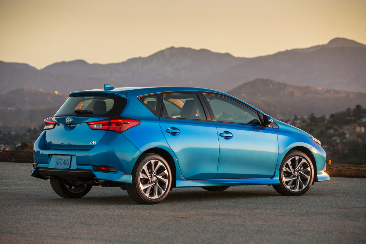 2015_NYIAS_Scion_iM_009