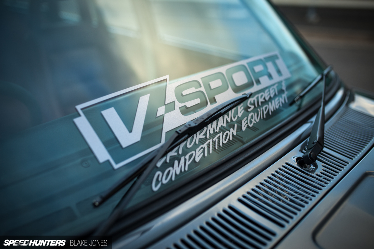 Datsun 1600 Wagon-8214