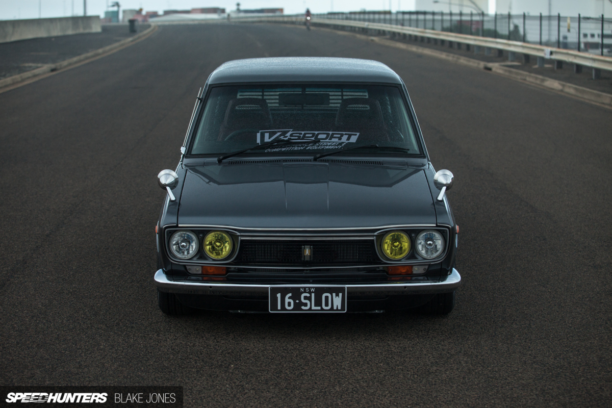 Datsun 1600 Wagon-8305