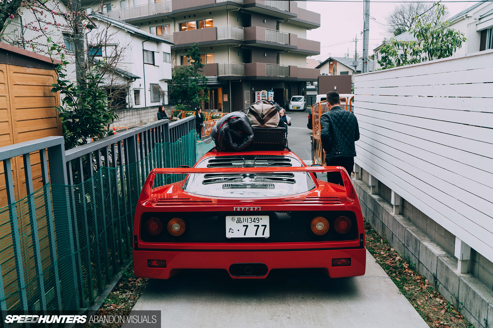 F40-Ski-RedBull-AV-07