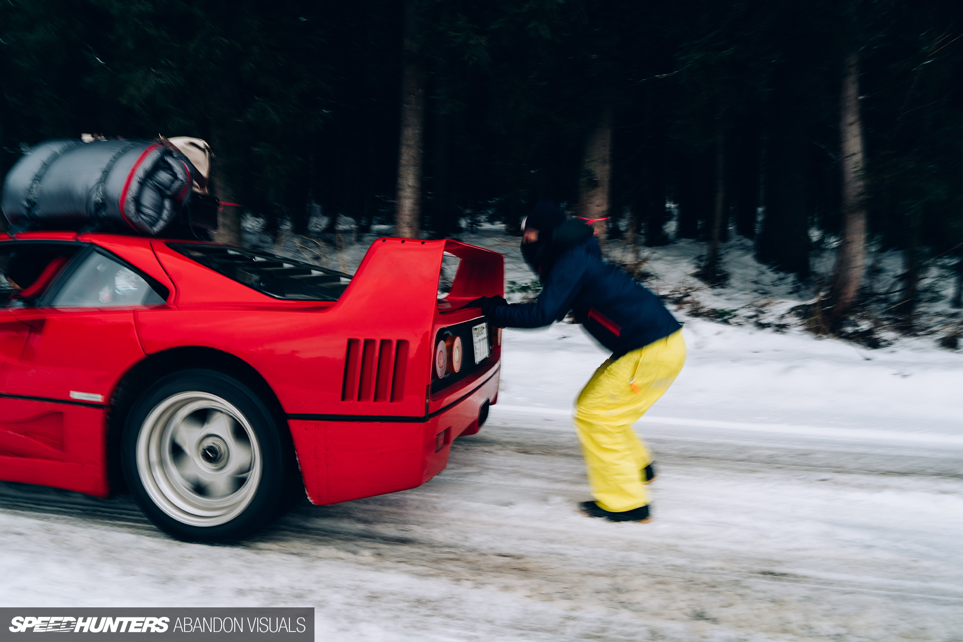 F40-Ski-RedBull-AV-11