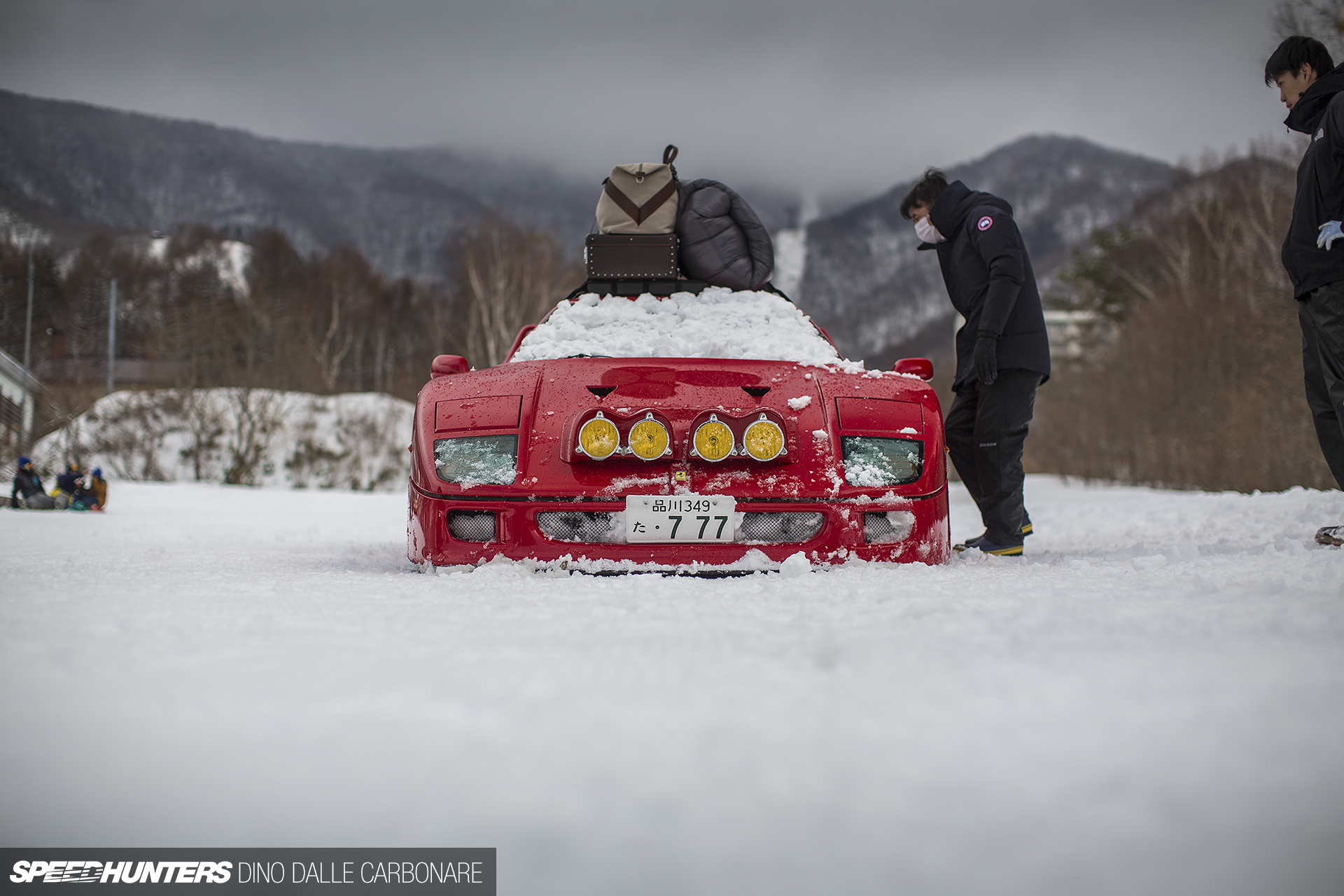 F40-Ski-RedBull-Dino-24