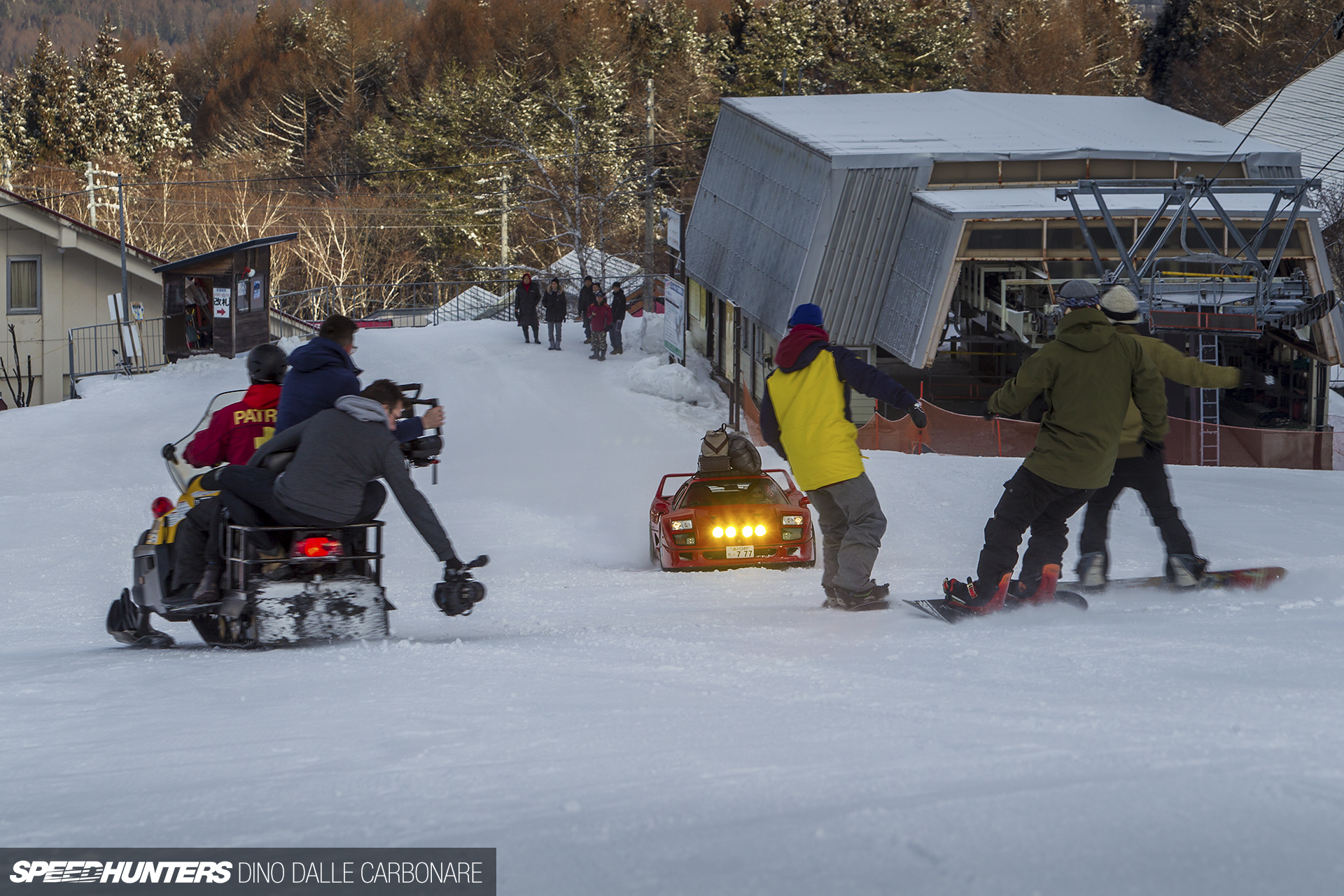 F40-Ski-RedBull-Dino-34