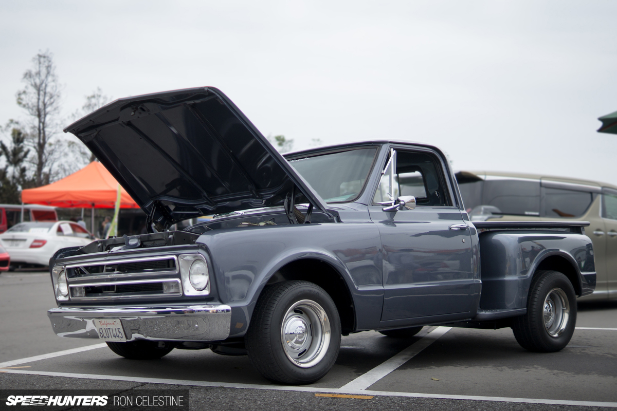An American Pickup Truck In Japan