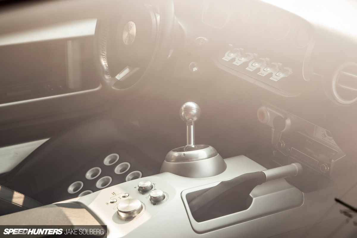 SH_Ford_GT_interior