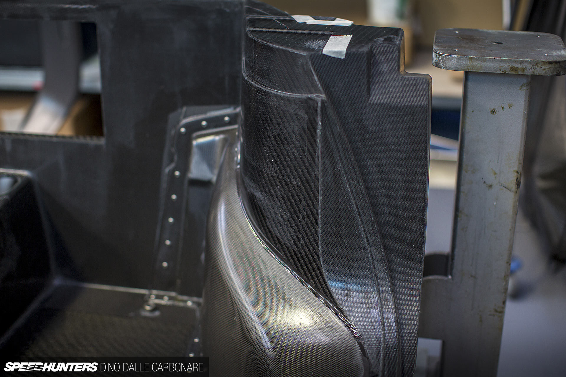 Pagani-Production-Line-33