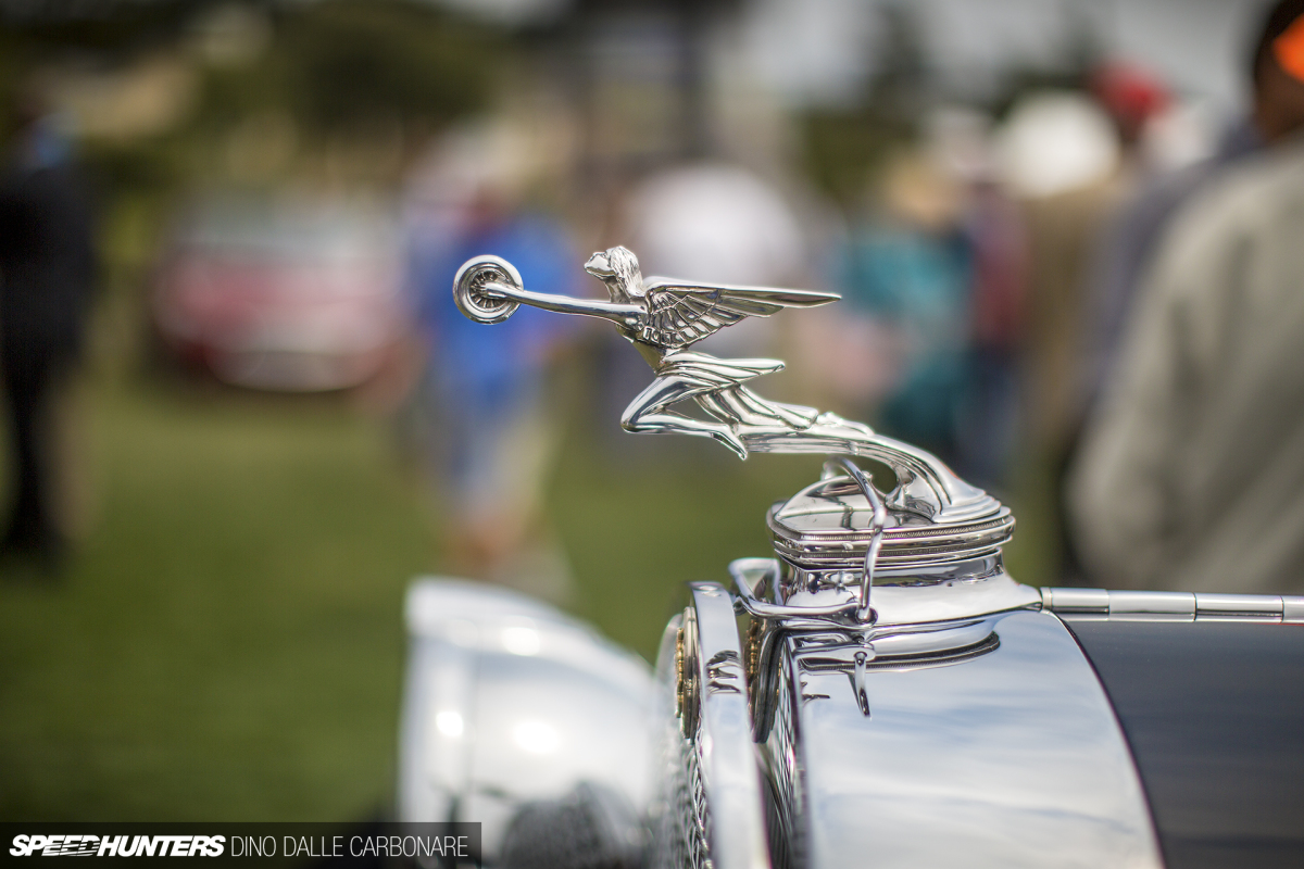 Emblems-Pebble-16-18