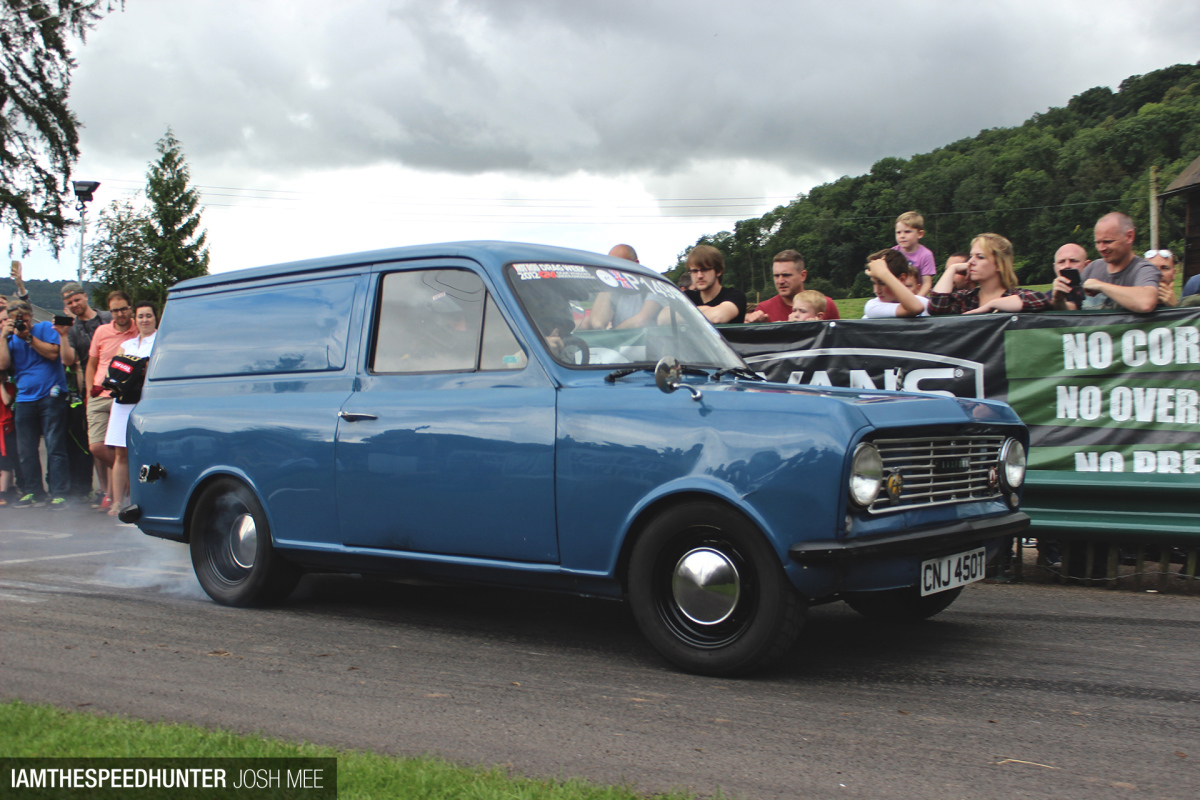 SH_BEDFORD-VAN-START-LINE