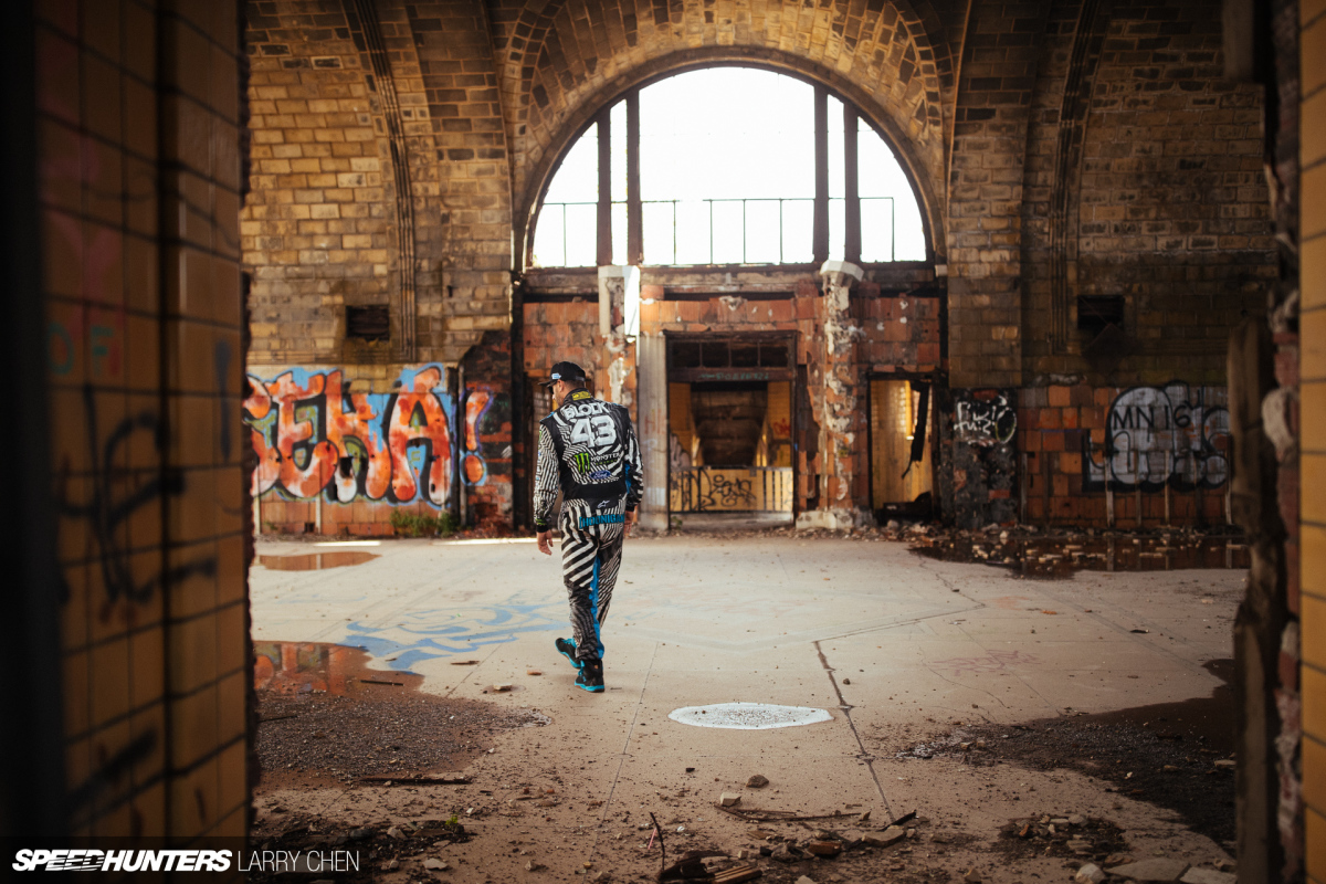 Larry_Chen_Speedhunters_hoonigan_Ken_Block_Gymkhana_9_58