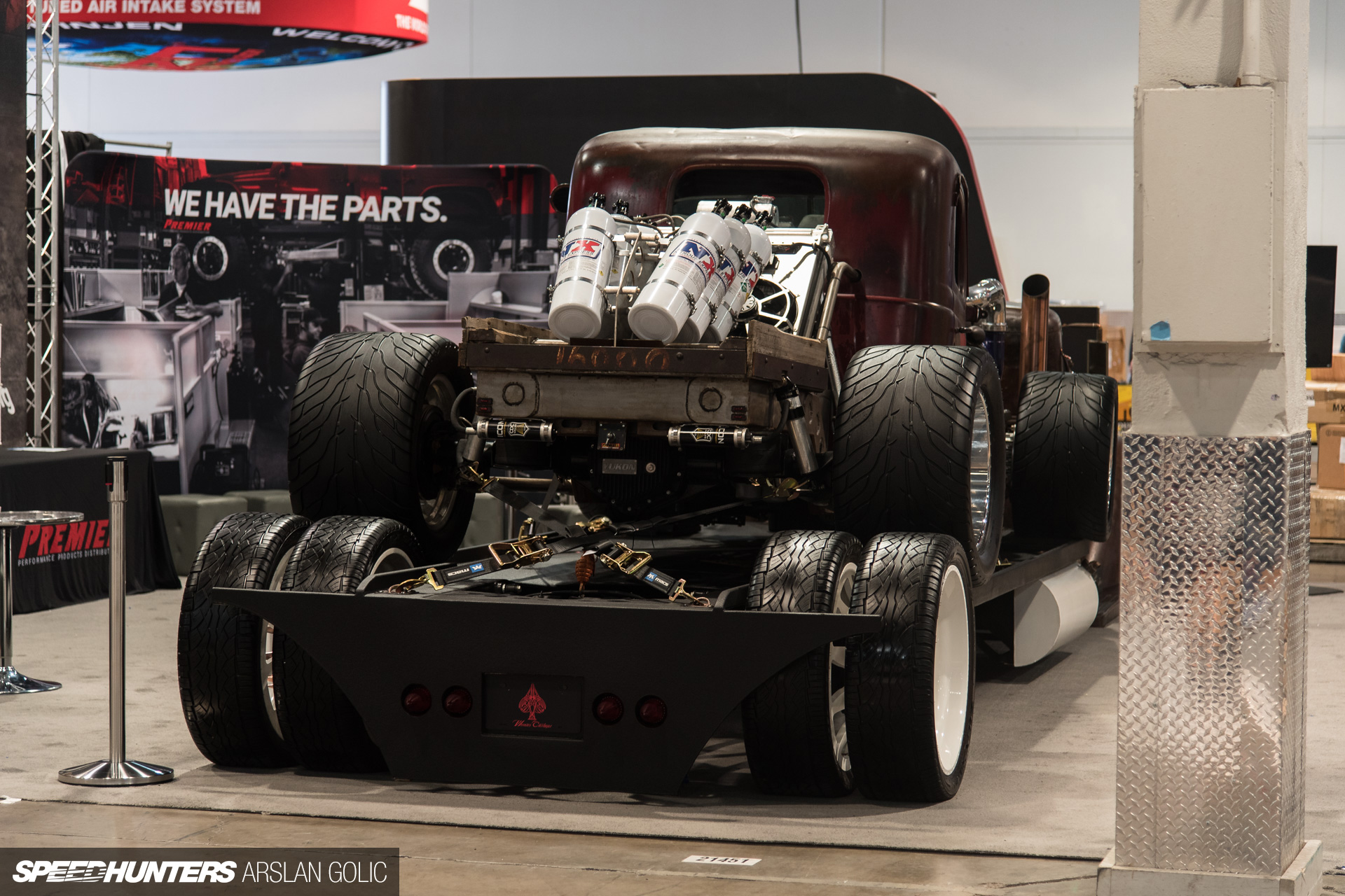 12-diamond-t-1938-sema-2016_arslan-golic_speedhunters
