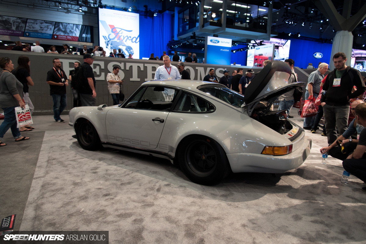 18-porsche-930-sema-2016_arslan-golic_speedhunters