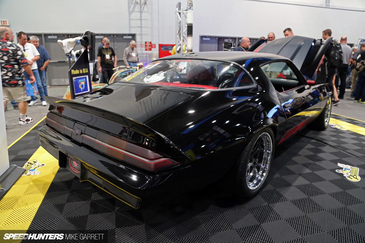 SEMA-Camaro-Z28-04
