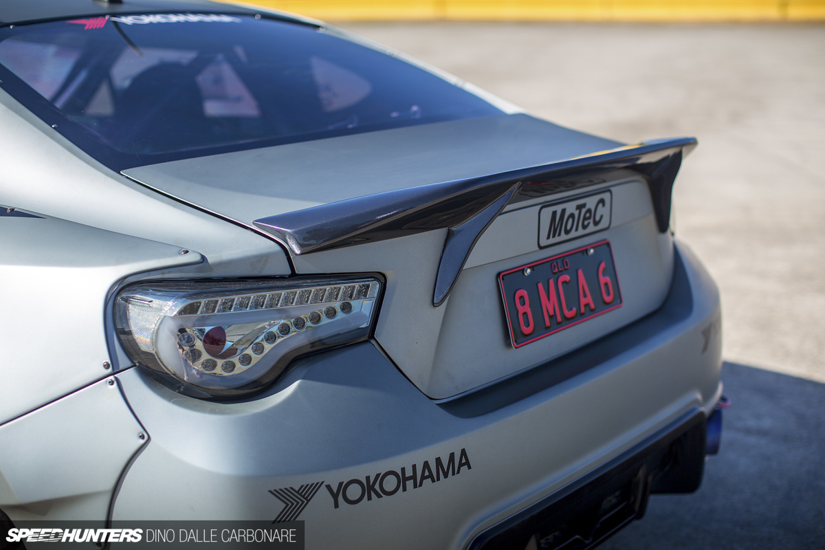 mca_vq_86_dino_dalle_carbonare_02