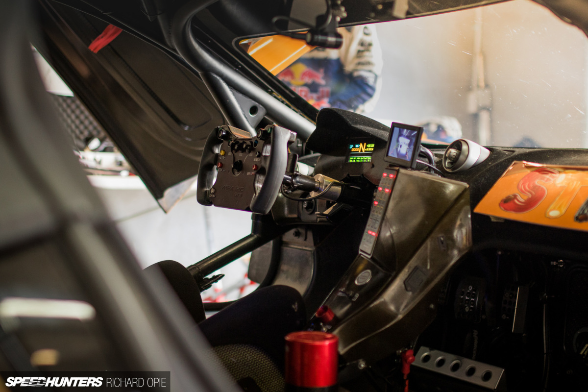 2016-Mad-Mike-McLaren-GT3-Hampton-Downs-101-Speedhunters-Richard-Opie (9)