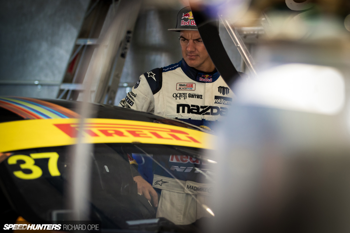 2016-Mad-Mike-McLaren-GT3-Hampton-Downs-101-Speedhunters-Richard-Opie (16)