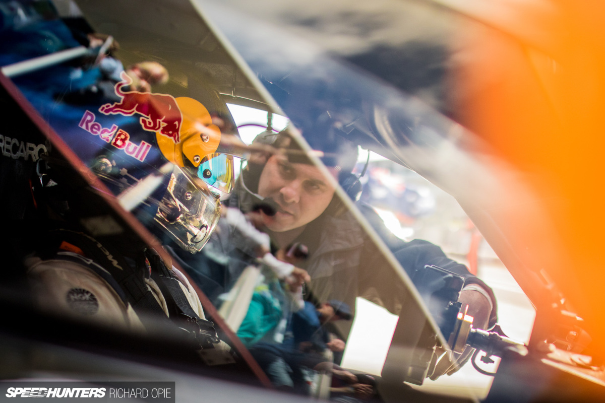 2016-Mad-Mike-McLaren-GT3-Hampton-Downs-101-Speedhunters-Richard-Opie (27)