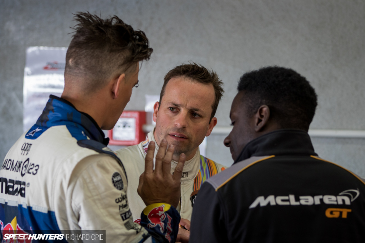 2016-Mad-Mike-McLaren-GT3-Hampton-Downs-101-Speedhunters-Richard-Opie (54)