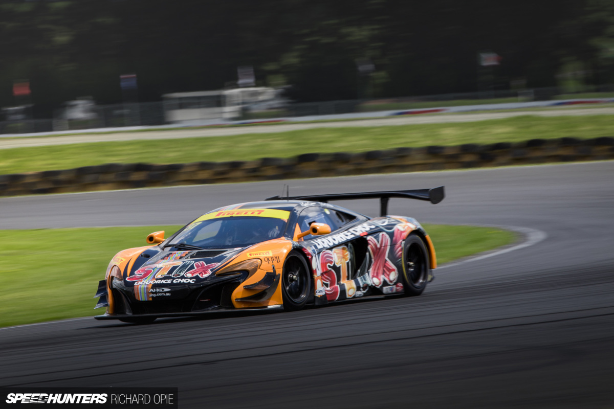 2016-Mad-Mike-McLaren-GT3-Hampton-Downs-101-Speedhunters-Richard-Opie (64)