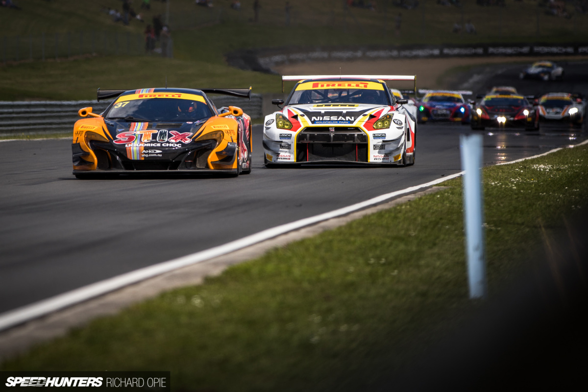 2016-Mad-Mike-McLaren-GT3-Hampton-Downs-101-Speedhunters-Richard-Opie (65)