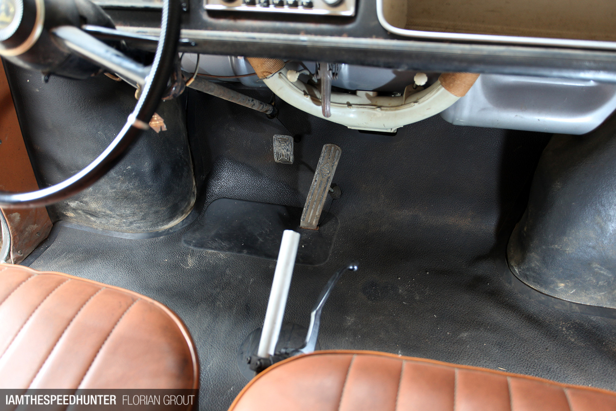 SH_IATS_RENAULT_DAUPHINE_F-GROUT-2747