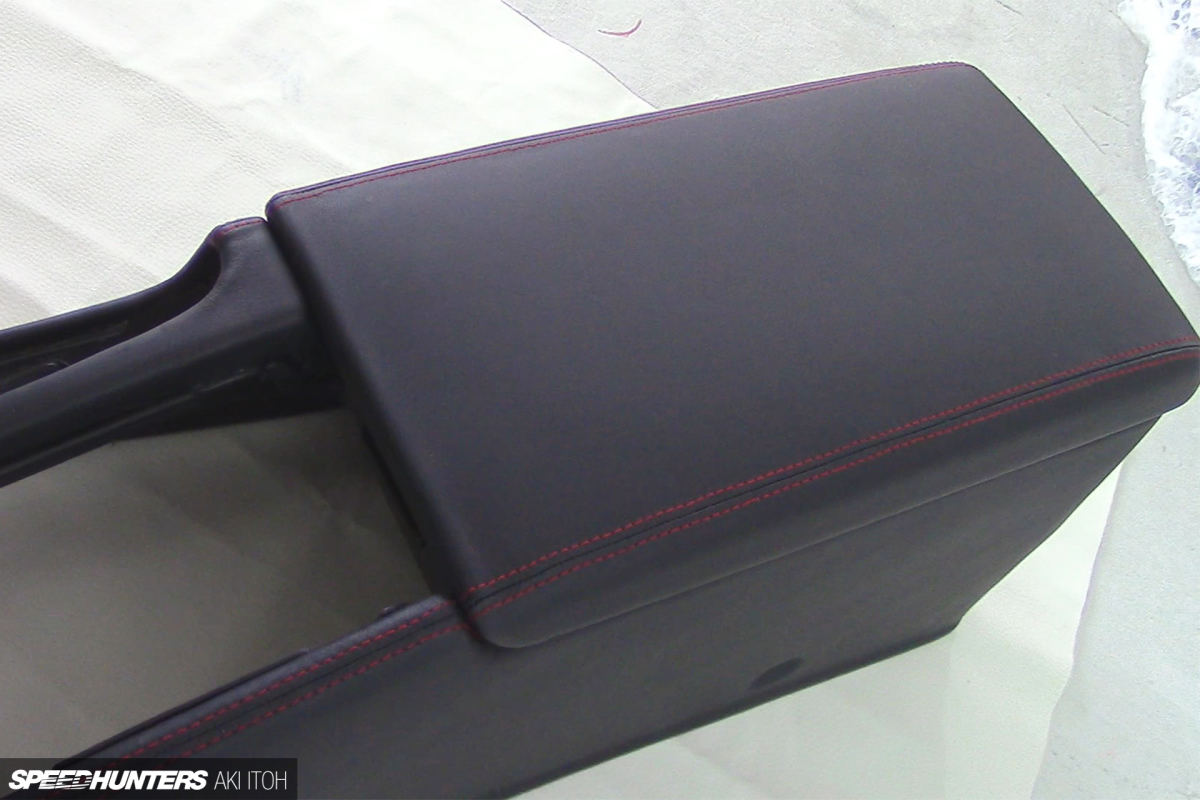 Photo16-consoleoutsideImagen33