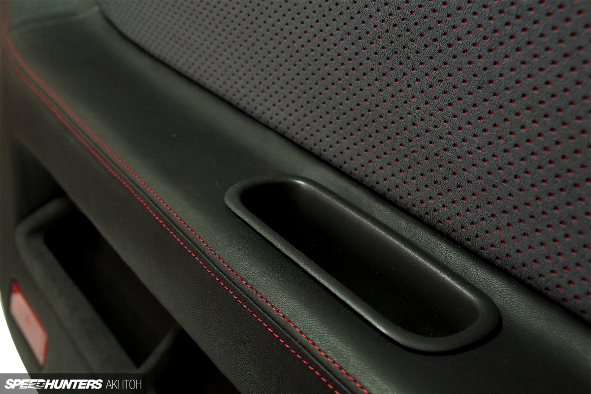 doorleatherstitchfinish