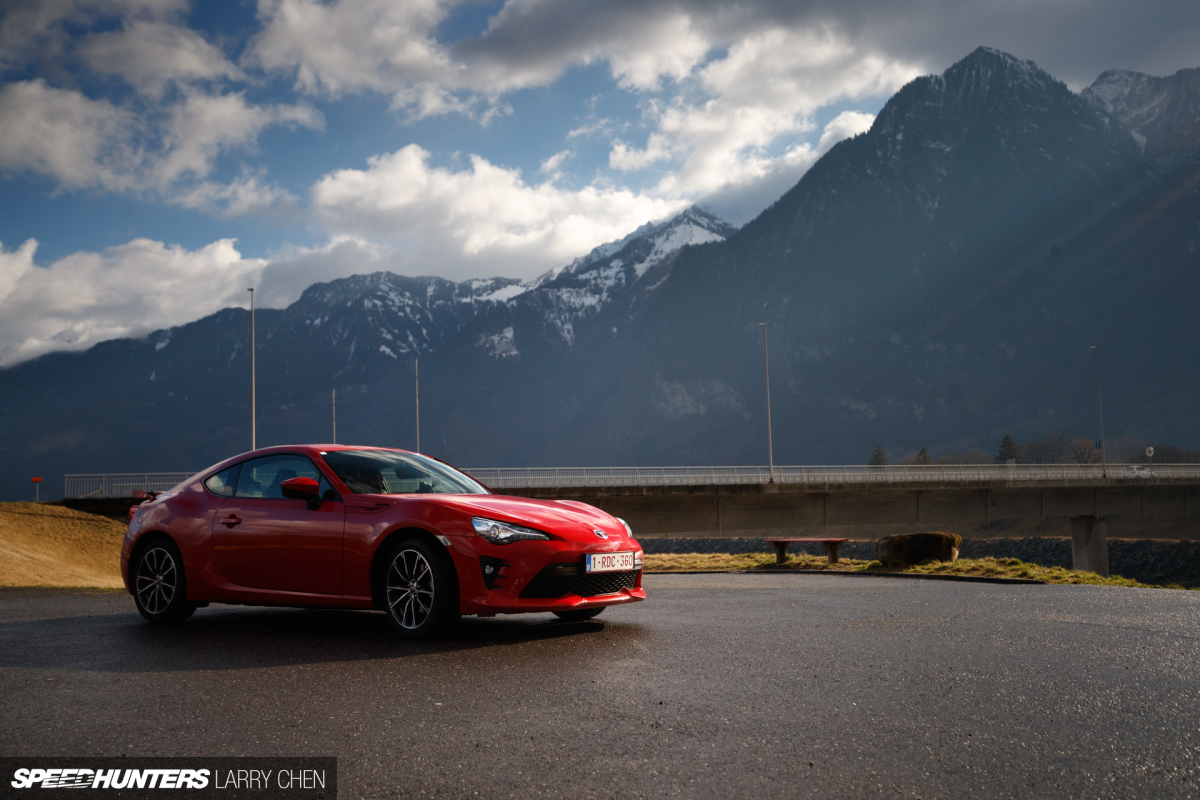 Larry_Chen_Speedhunters_Geneva_show_2017_toyota86_drive_45
