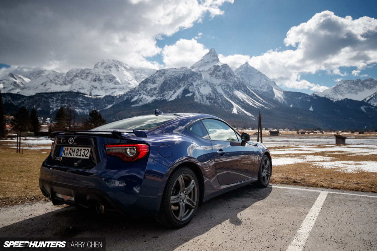 Larry_Chen_Speedhunters_Geneva_show_2017_toyota86_drive_56