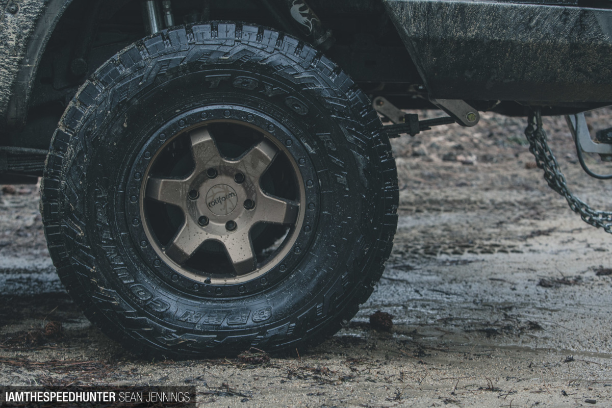 Rotiform SIX-OR - www.rotiform.com