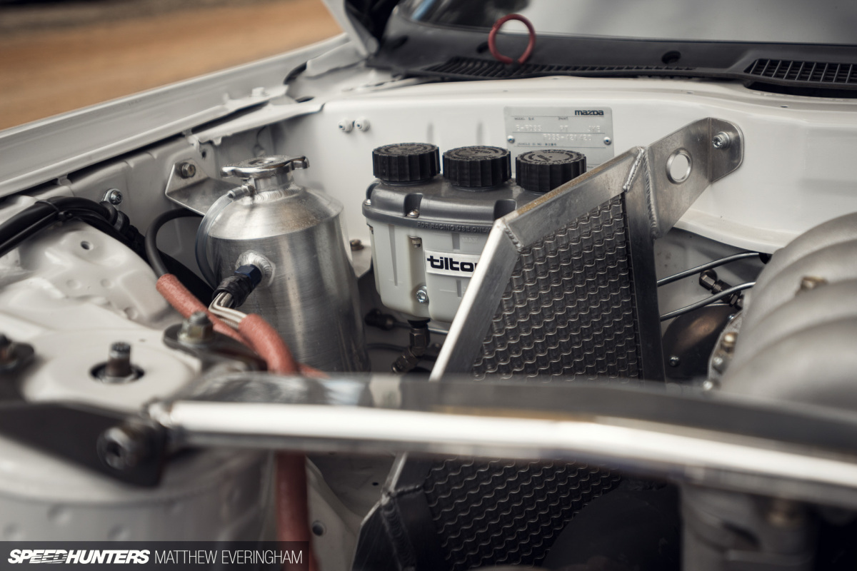 LFXX_RX7_MatthewEveringham_Speedhunters29