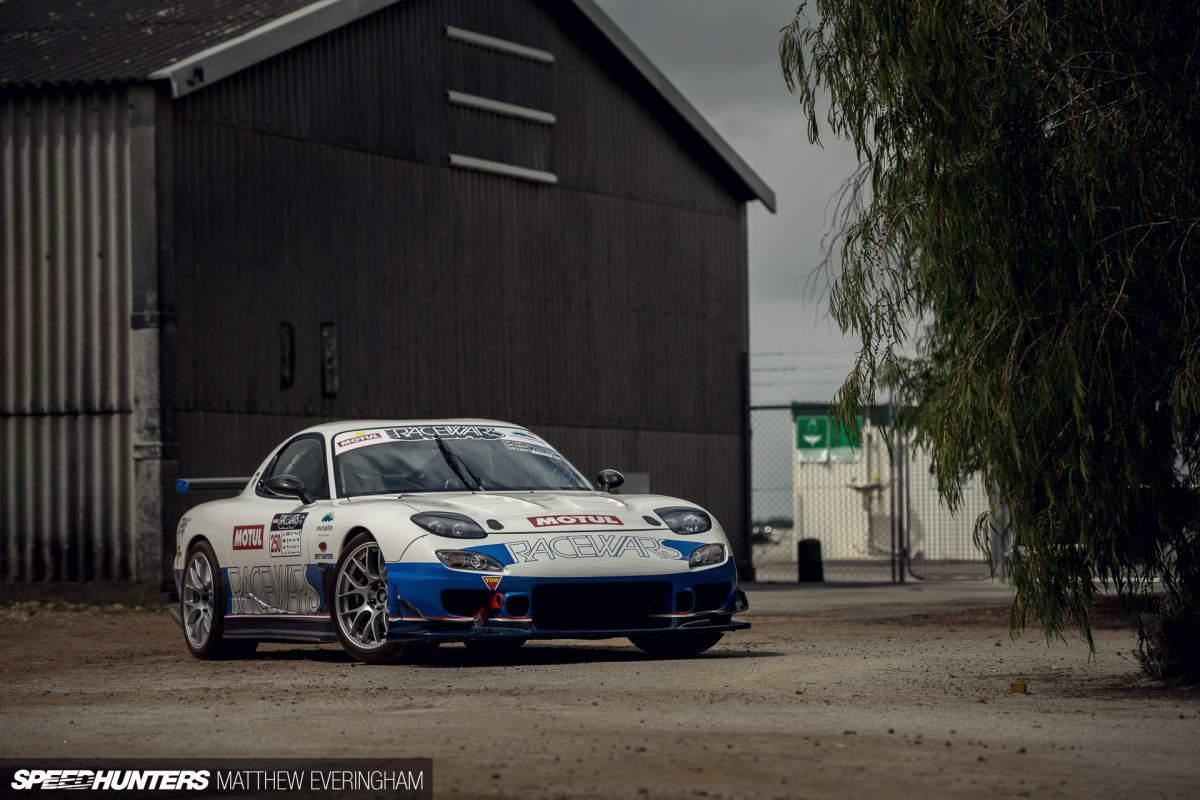 LFXX_RX7_MatthewEveringham_Speedhunters45