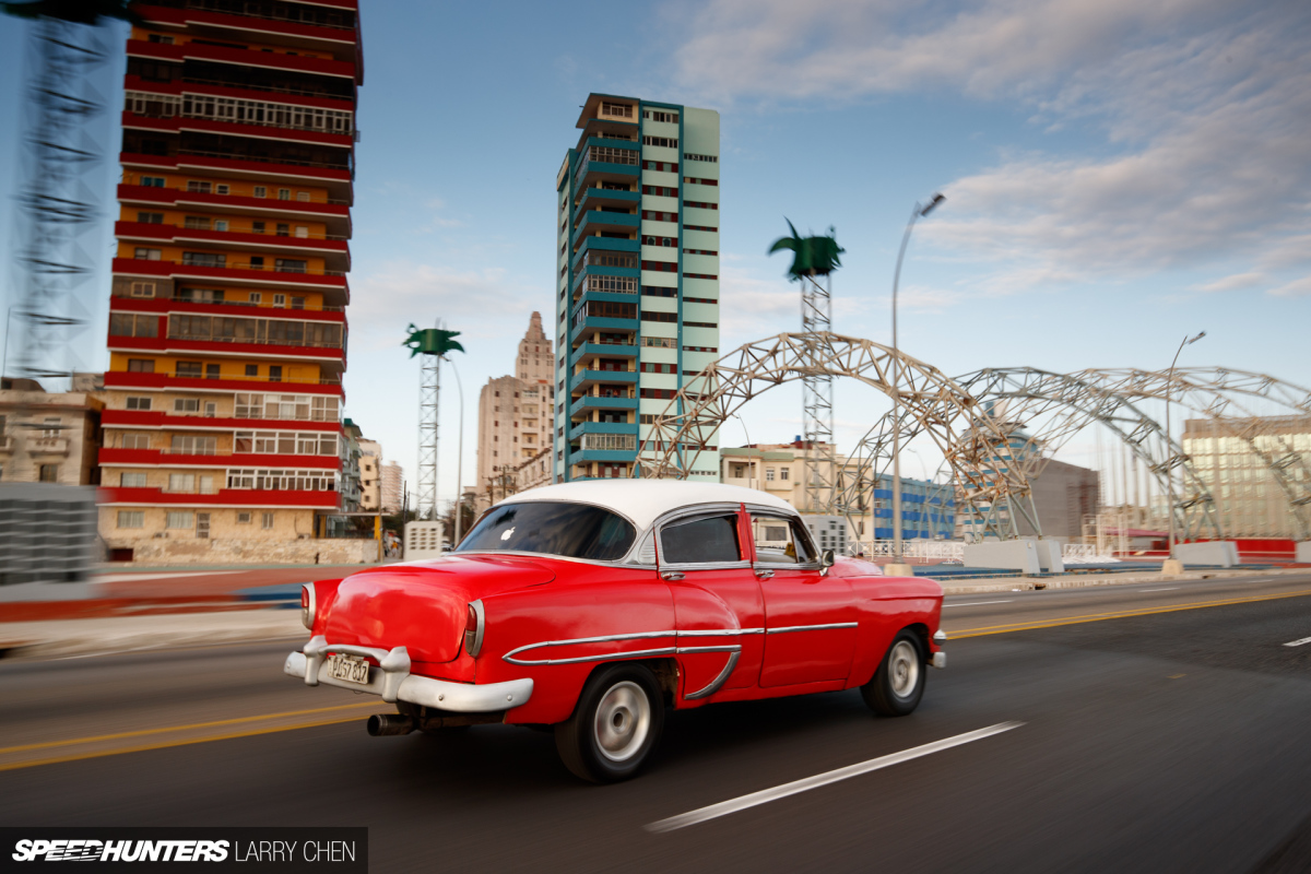 Larry_Chen_Speedhunters_havana_cuba_car_spotting_39