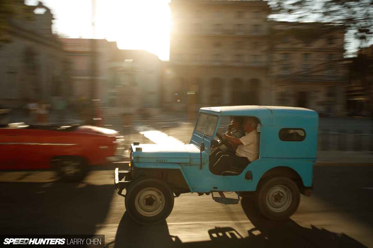Larry_Chen_Speedhunters_havana_cuba_car_spotting_45