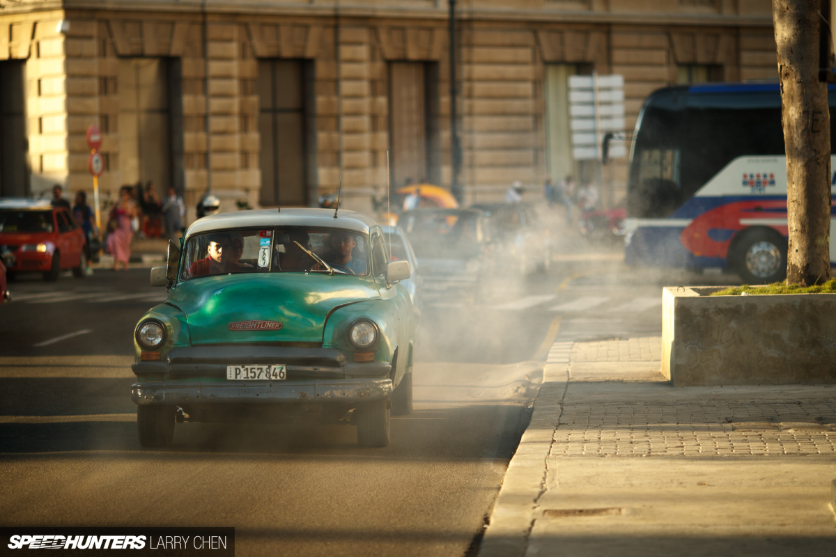 Larry_Chen_Speedhunters_havana_cuba_car_spotting_46