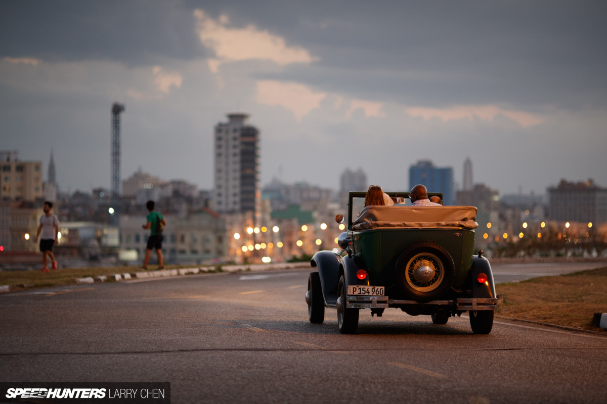 Larry_Chen_Speedhunters_havana_cuba_car_spotting_66