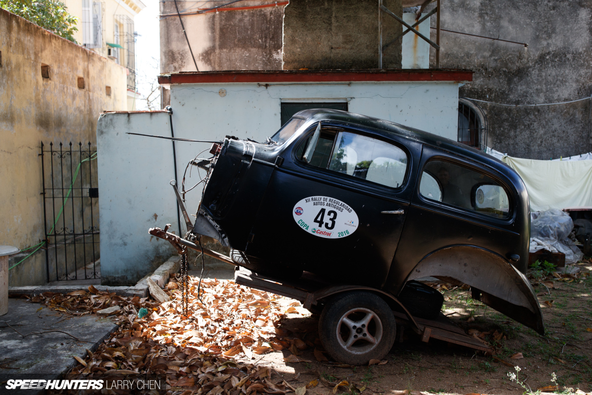 Larry_Chen_Speedhunters_havana_cuba_car_spotting_89