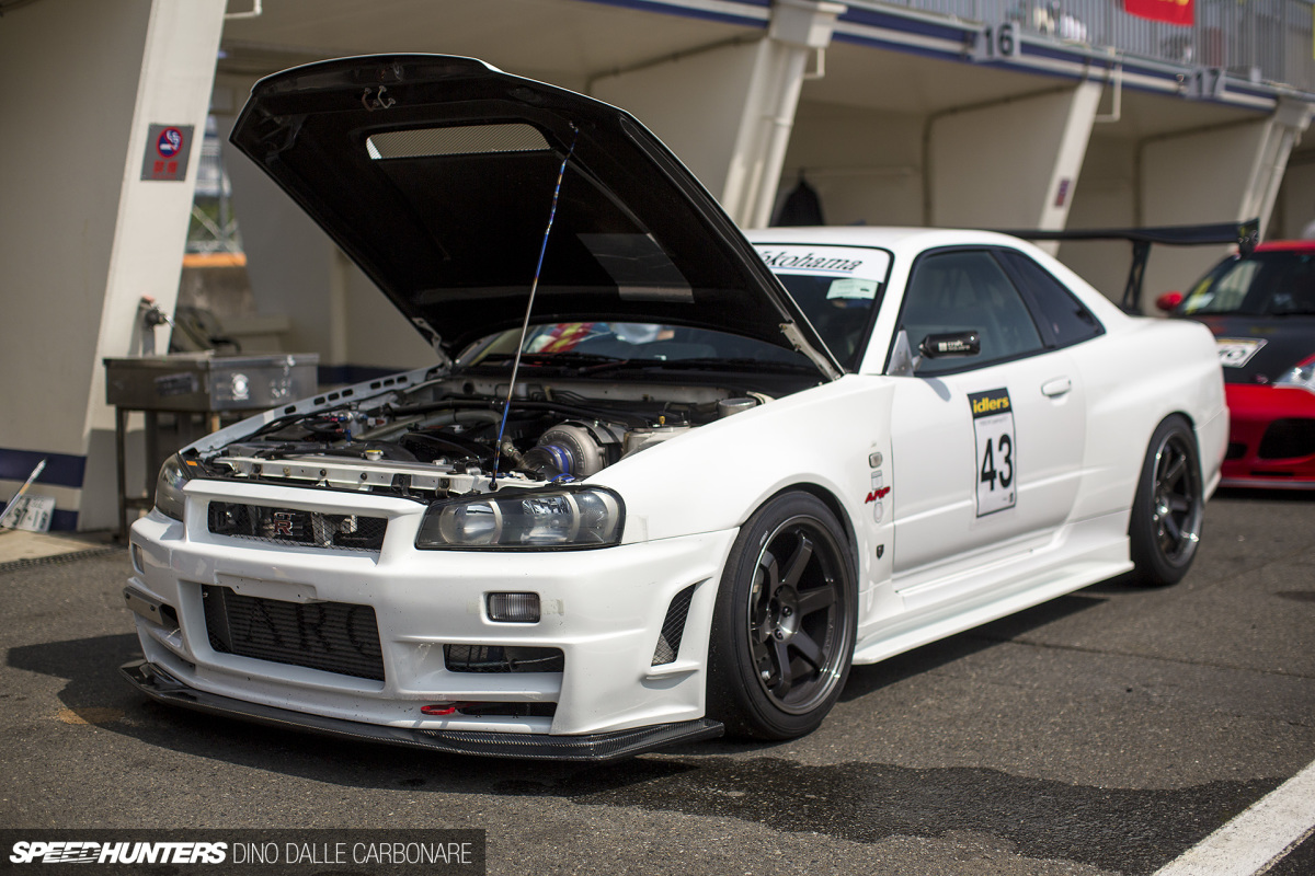 Single Screamer: AGY’s R34 Skyline GT-R