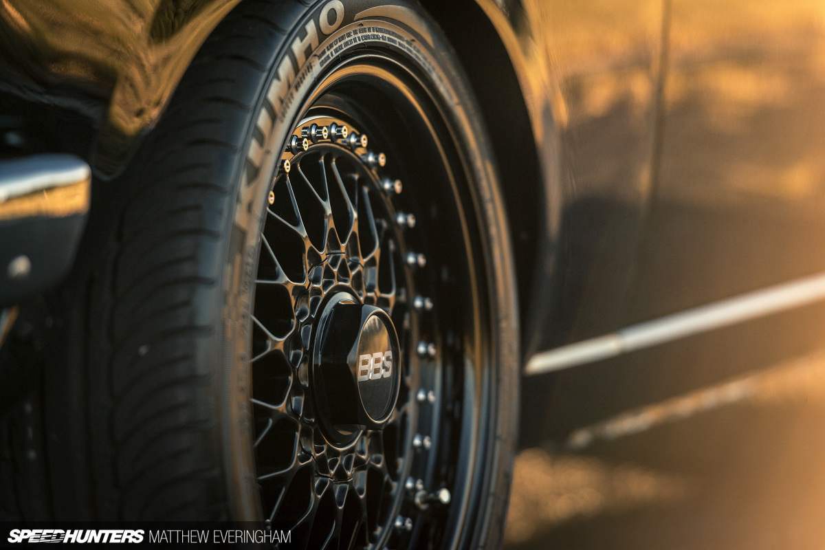 BlackDatsunUte_MatthewEveringham_Speedhunters_ (15)
