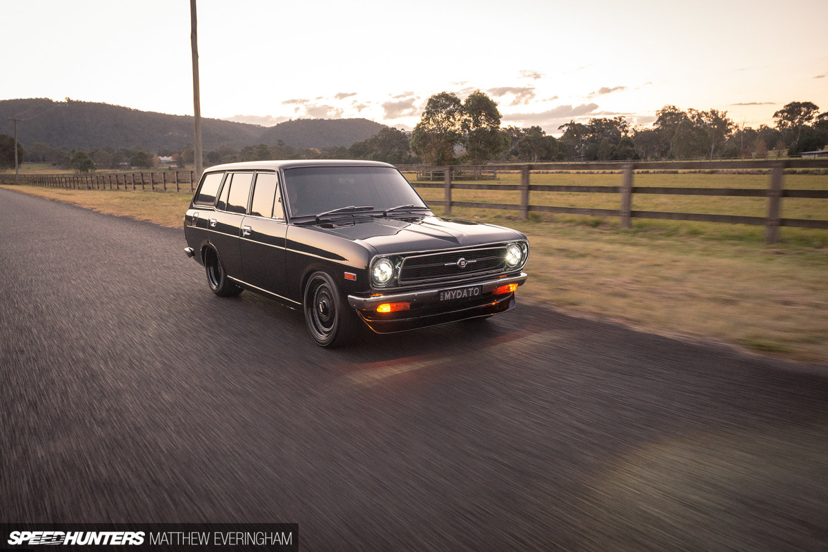 BlackDatsunUte_MatthewEveringham_Speedhunters_ (73)