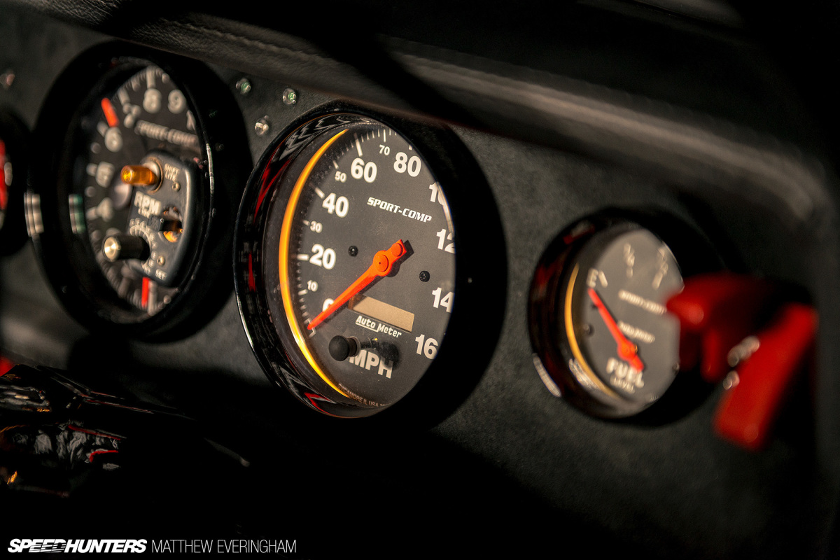BlackDatsunUte_MatthewEveringham_Speedhunters_ (83)