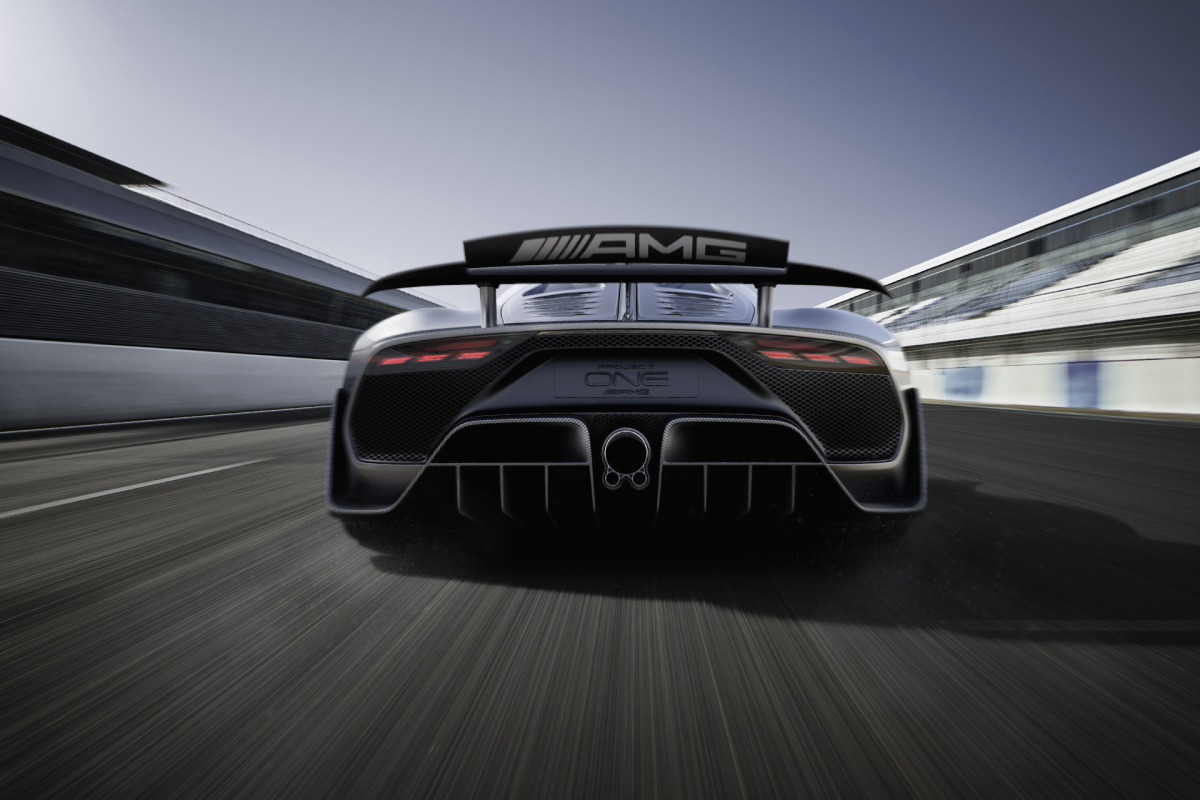 Weltpremiere Showcar Mercedes-AMG Project ONE: Mercedes-AMG bringt Formel 1-Technologie für die Straße