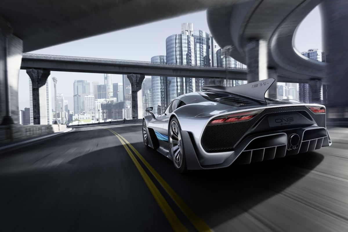 Weltpremiere Showcar Mercedes-AMG Project ONE: Mercedes-AMG bringt Formel 1-Technologie für die Straße