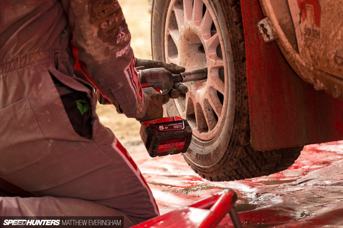 MatthewEveringham_HarryBates_Yaris_Experience_Speedhunters_ (16)