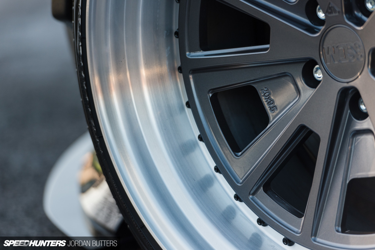 liberty-walk-mustang-jordanbutters-speedhunters-1759